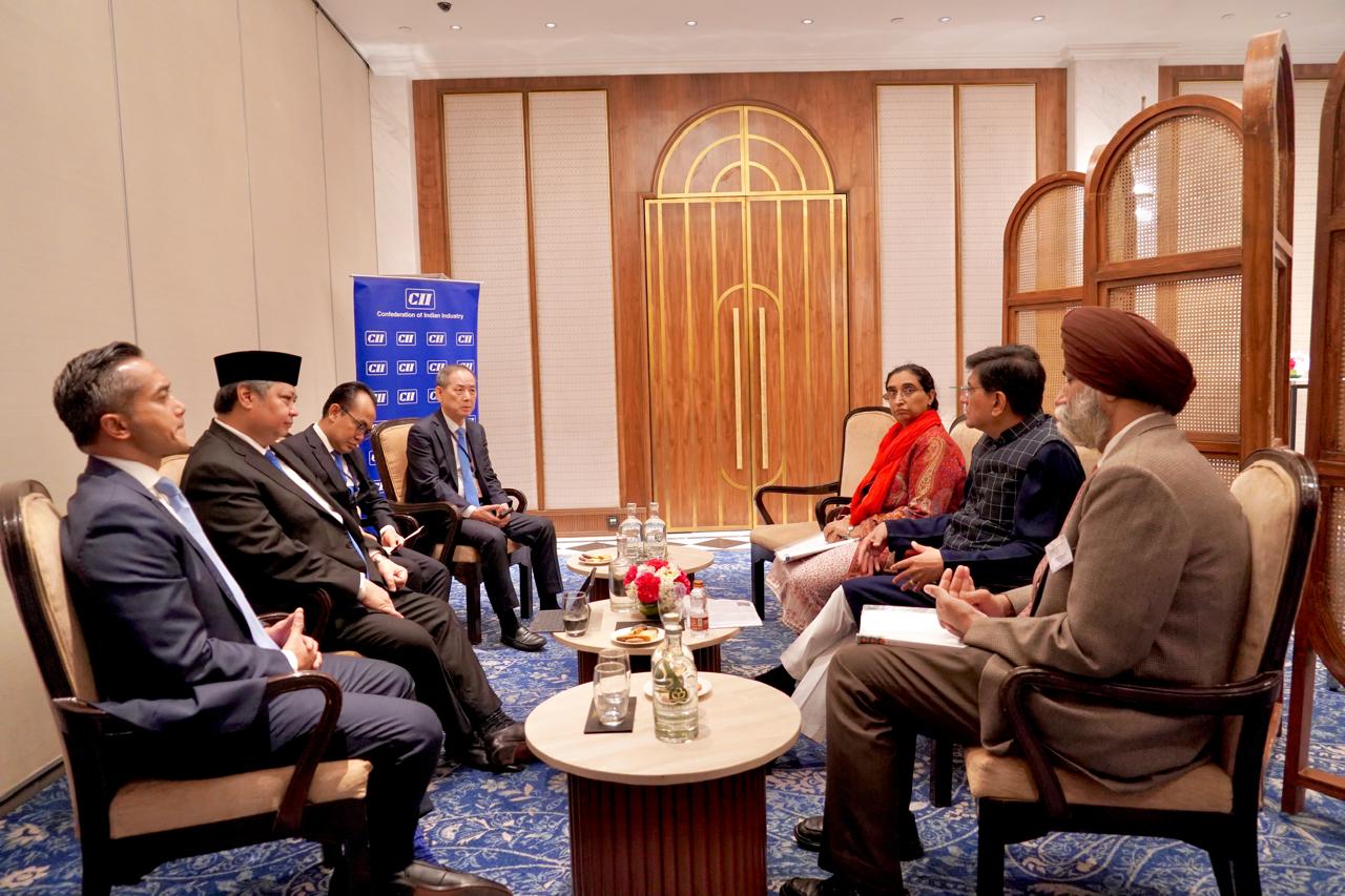 Peran Diplomasi Ekonomi dalam Menghadapi Tarif AS
